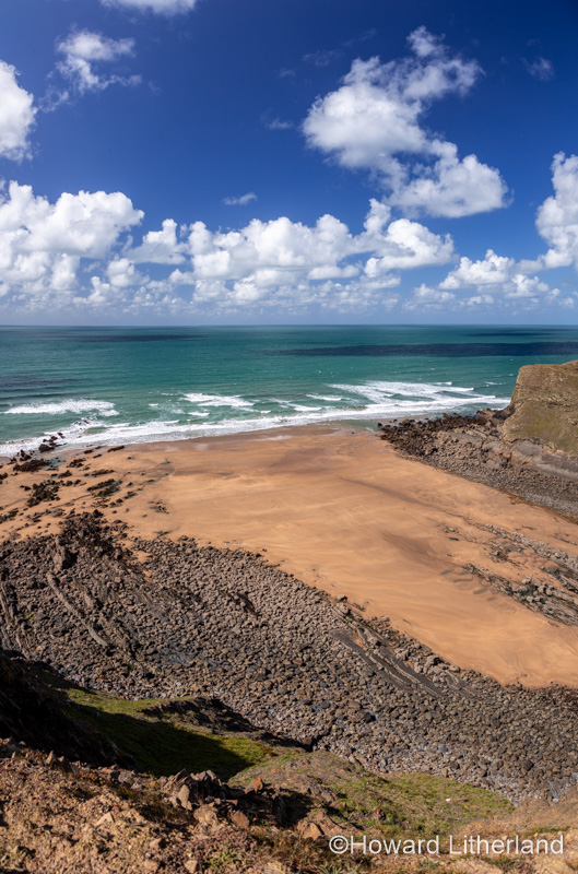 Atlantic coastline of North Cornwall at Duckpool