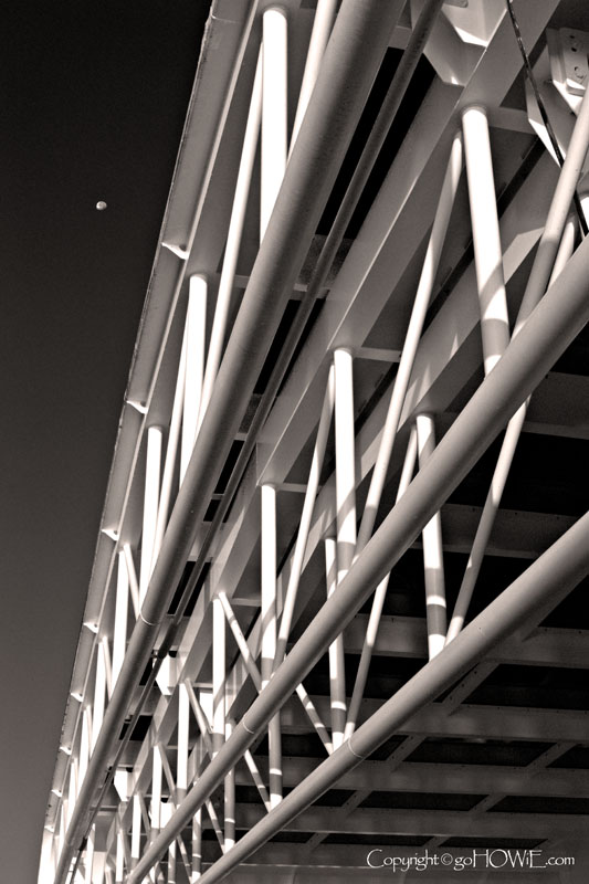 Photo of the moveable roof and moon on the P&O liner Arcadia